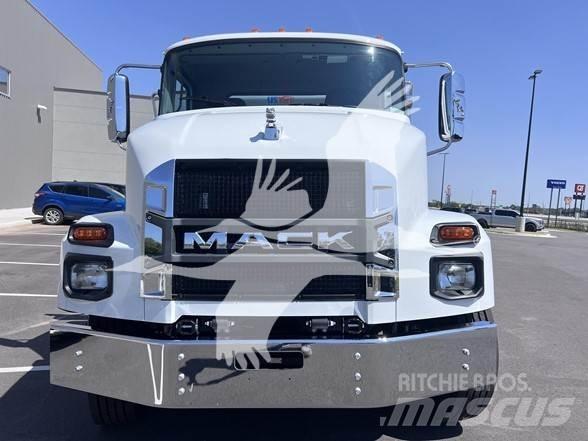 Mack MD7 Строителство - Други