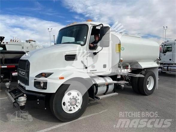 Mack MD7 Цистерна