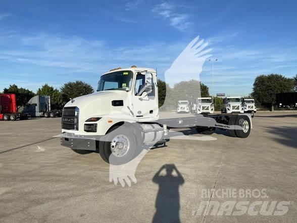 Mack MD7 Шаси кабини