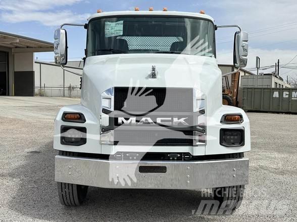 Mack MD7 Строителство - Други
