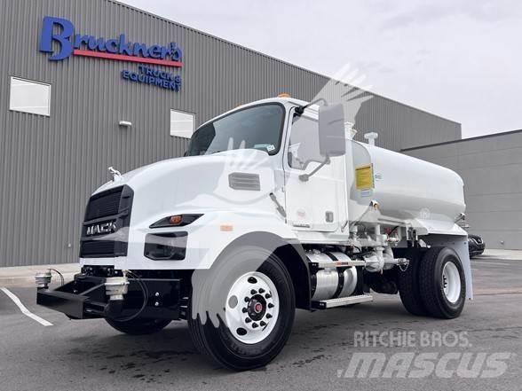 Mack MD7 Цистерна