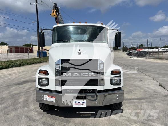 Mack MD7 Строителство - Други