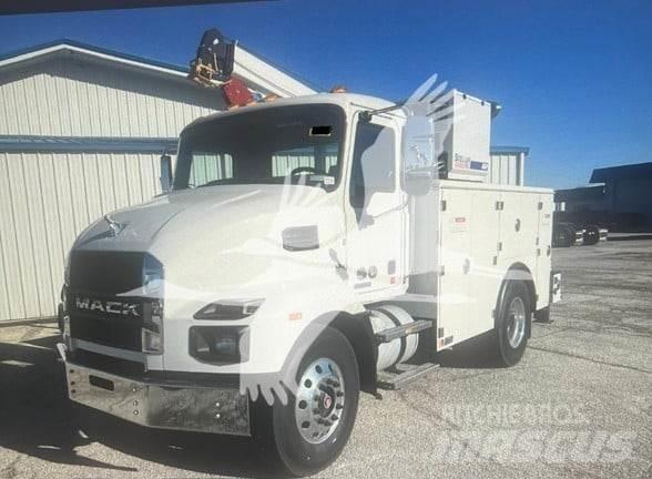 Mack MD7 Строителство - Други