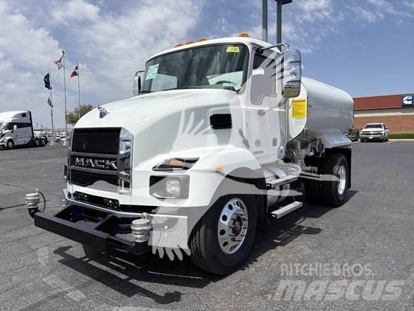 Mack MD7 Цистерна