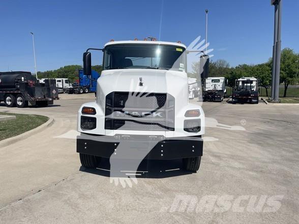 Mack MD7 Шаси кабини
