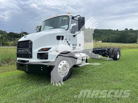 Mack MD7 Шаси кабини