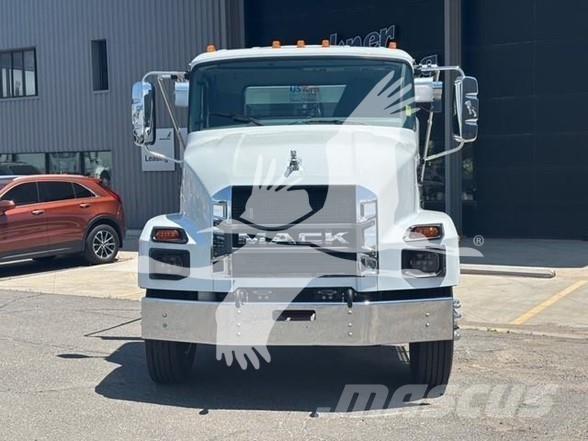 Mack MD7 Строителство - Други