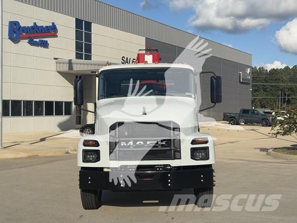 Mack MD7 Строителство - Други