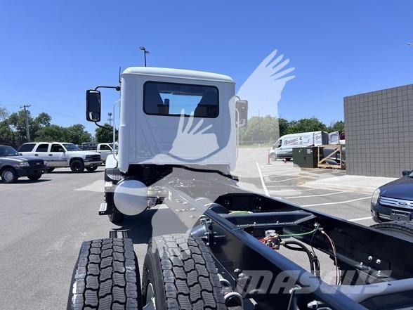 Mack MD7 Шаси кабини