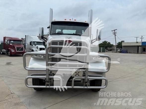 Peterbilt 567 Влекачи