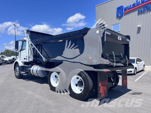 Volvo VNR64300 Самосвал