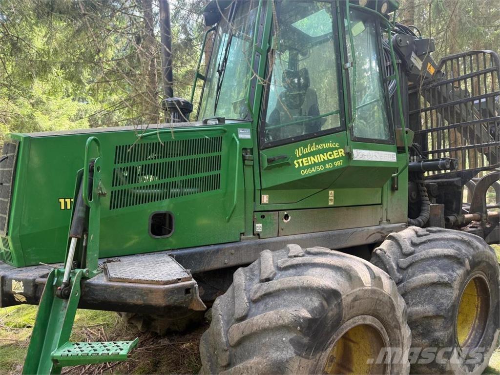 John Deere 1110 D Форуардери