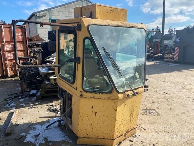 CAT 992 C Кабина