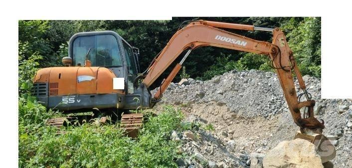 Doosan SL 55 VP Мини екскаватори < 7 т