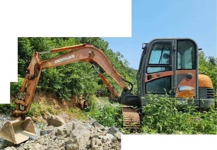 Doosan SL 55 VP Мини екскаватори < 7 т