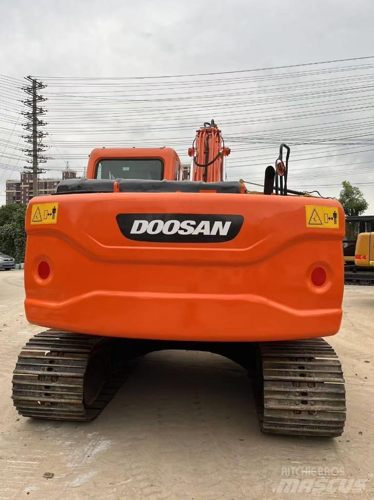 Doosan DX 140 Верижен екскаватор