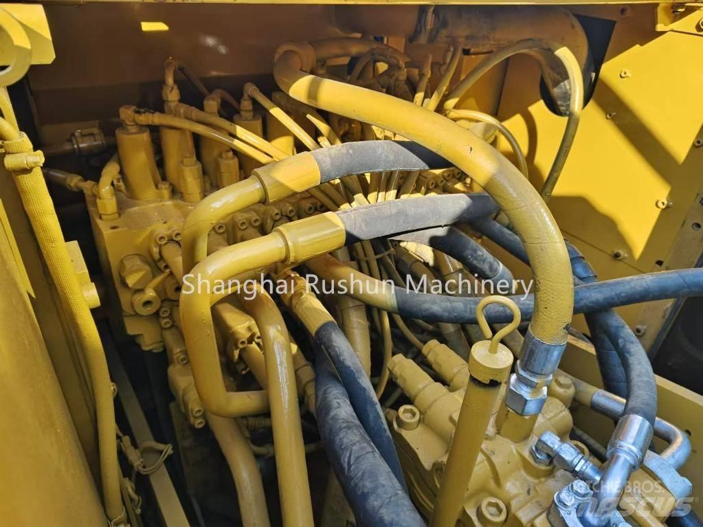 CAT 320 D Верижен екскаватор