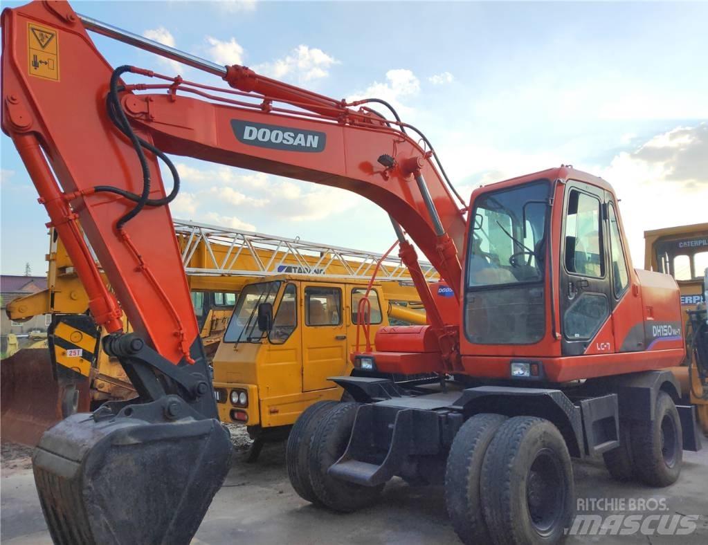 Doosan DH150W Колесни екскаватори