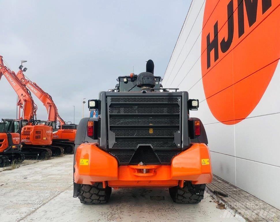 Hitachi ZW 310-6 Колесни товарачи