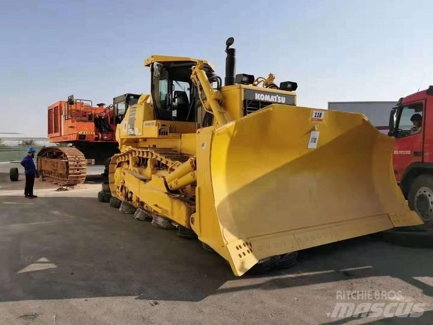 Komatsu d375a Верижни булдозери
