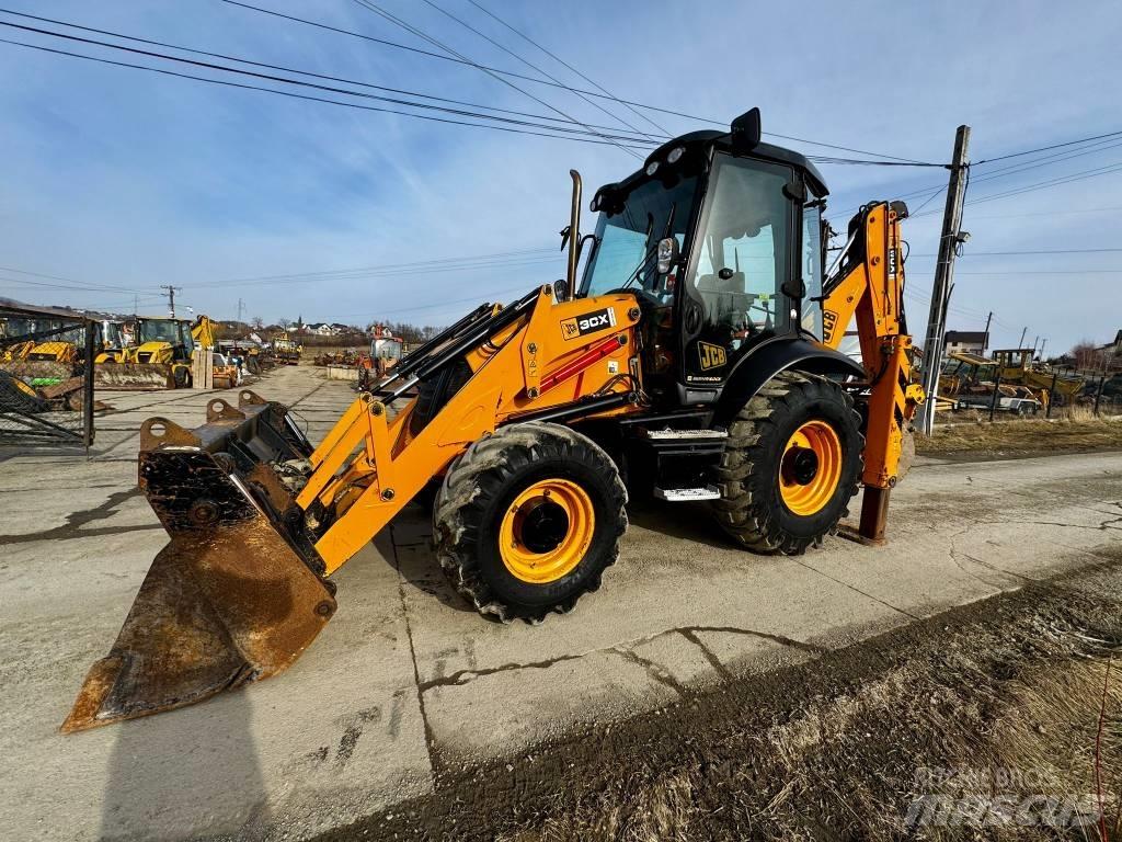 JCB 3CX CONTRACTOR Товарач със заден ексватор