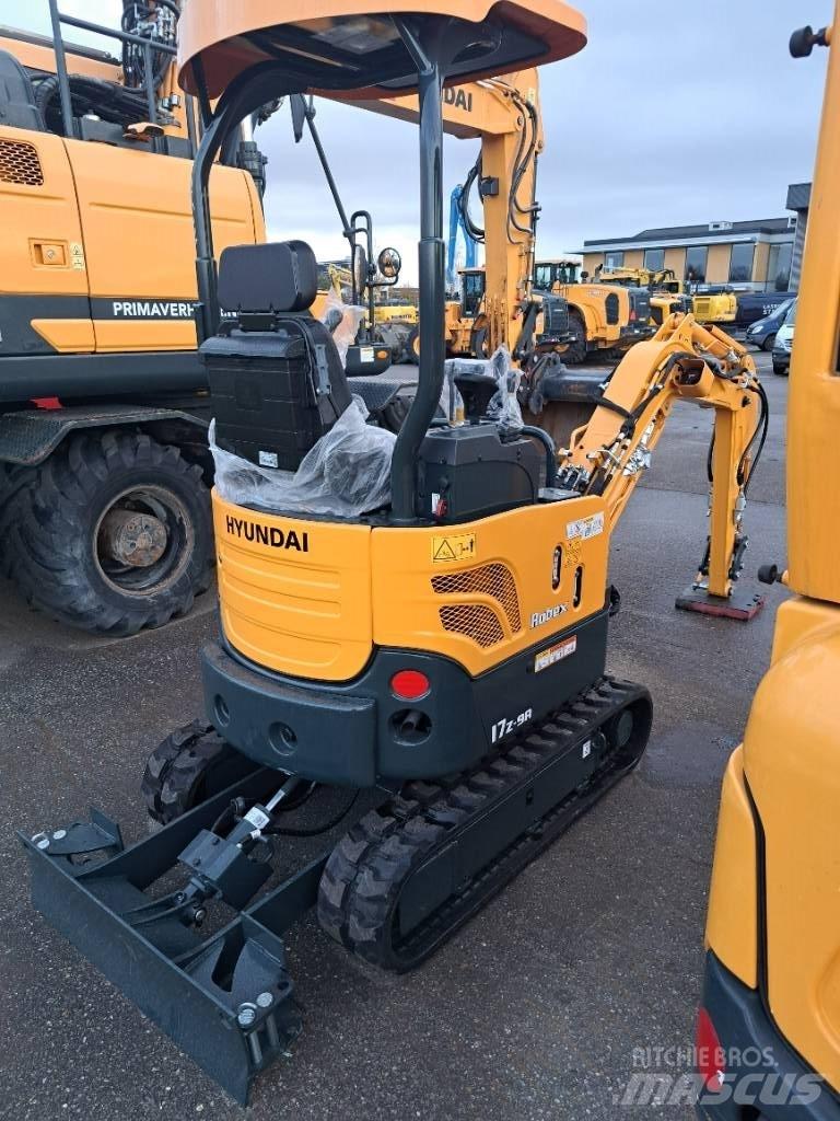 Hyundai R17Z-9AK Мини екскаватори < 7 т