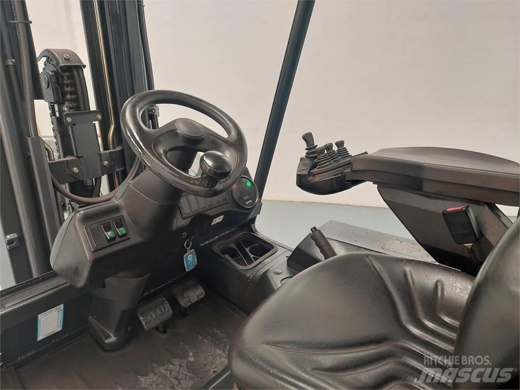 Still RX60 50 Електрически вилични кари-повдигачи