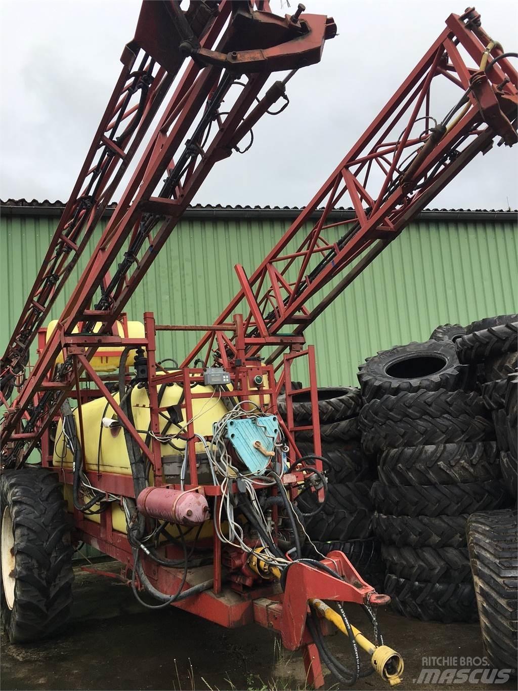 Hardi 3500 Прикачни пръскачки
