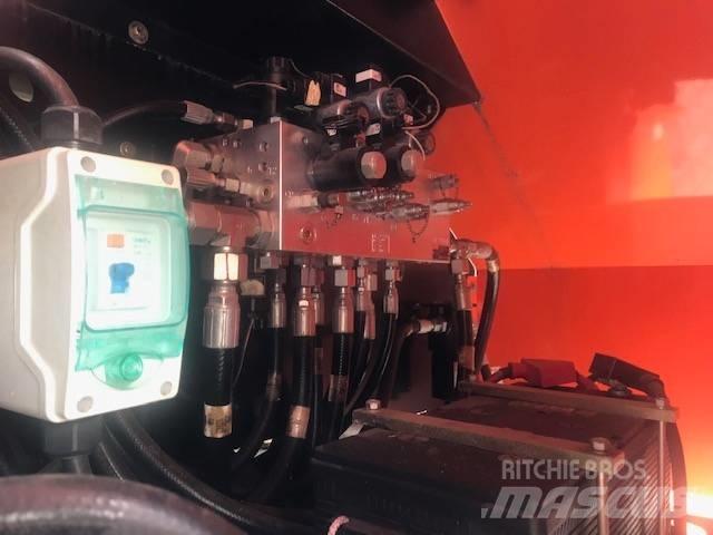 JLG 1500 SJ Телескопични повдигачи
