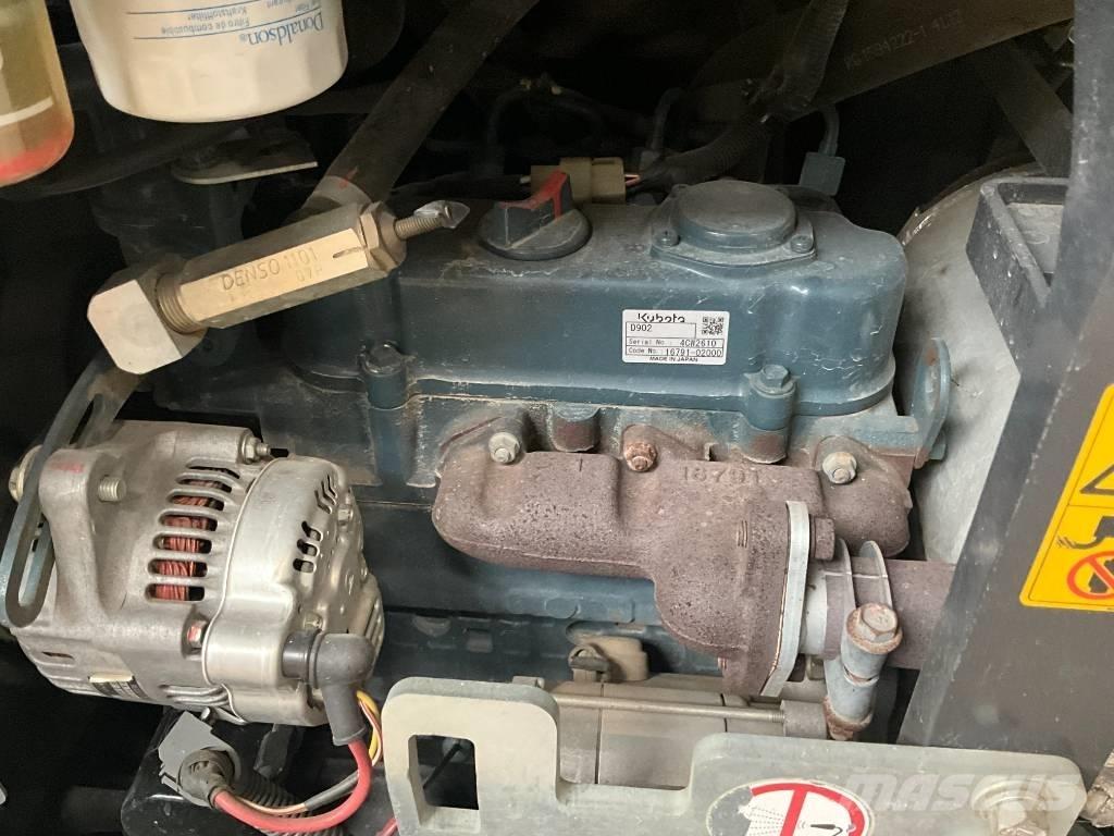 Kubota KX 019-4 Мини екскаватори < 7 т