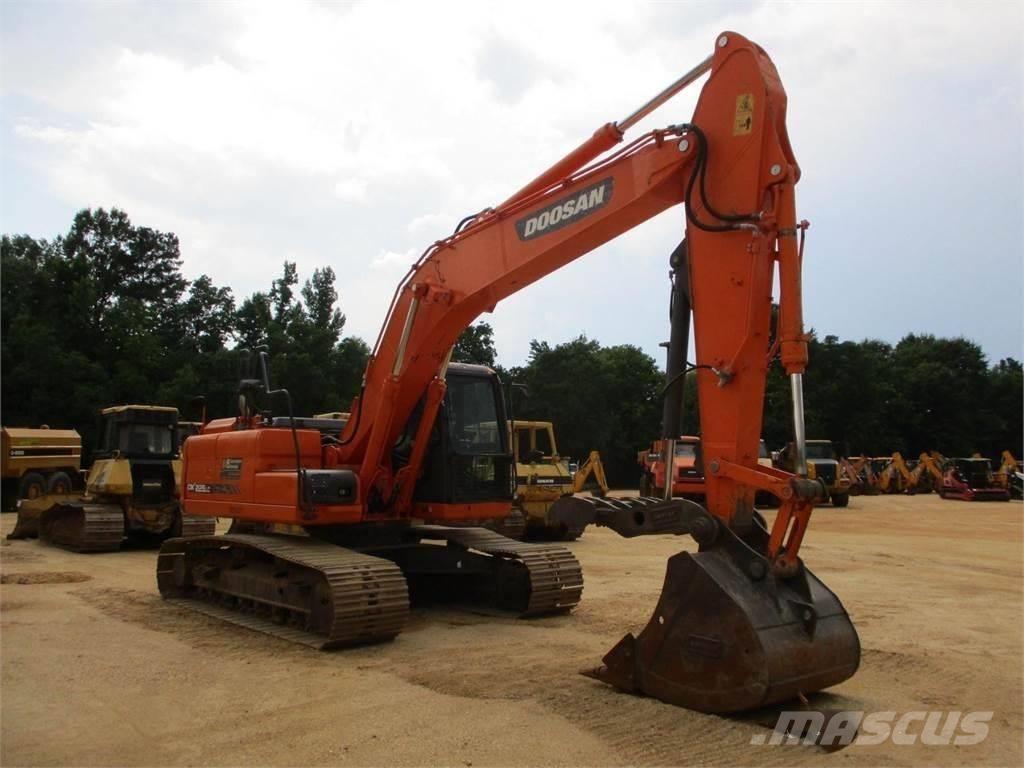Doosan dx225 Верижен екскаватор
