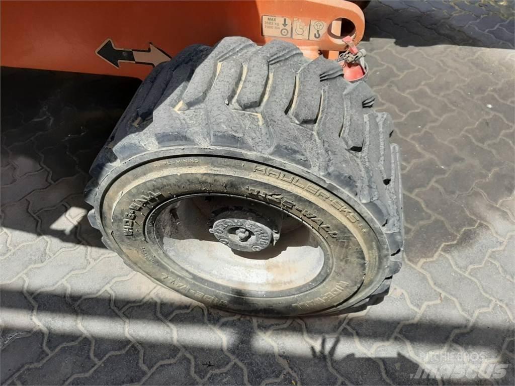 JLG 450AJ Съчленени стрелови подемници