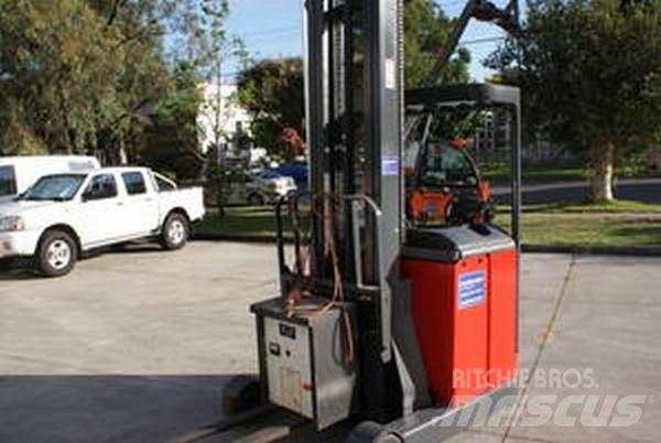 Linde R14 Ретрак/ Високоповдигач с изместване на вилката напред