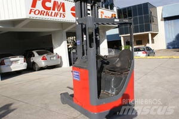 Linde R14 Ретрак/ Високоповдигач с изместване на вилката напред