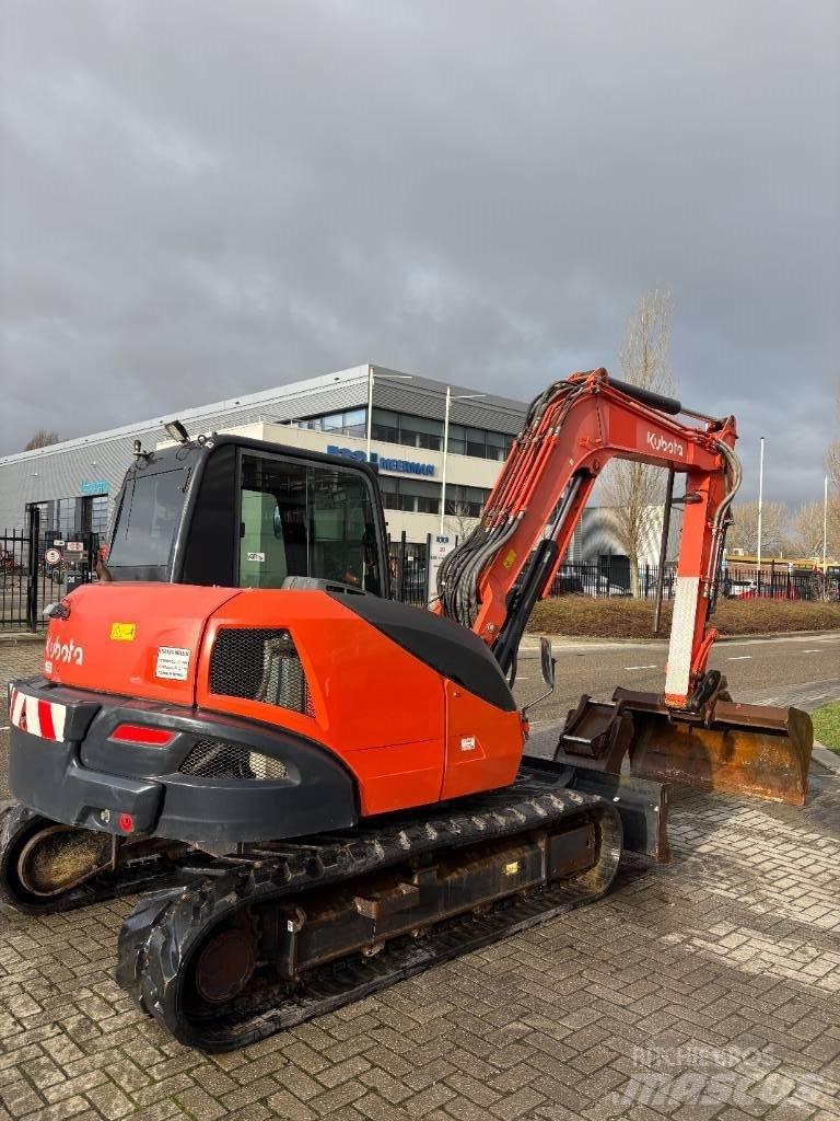 Kubota KX080-4a Средни екскаватори 7т - 12т