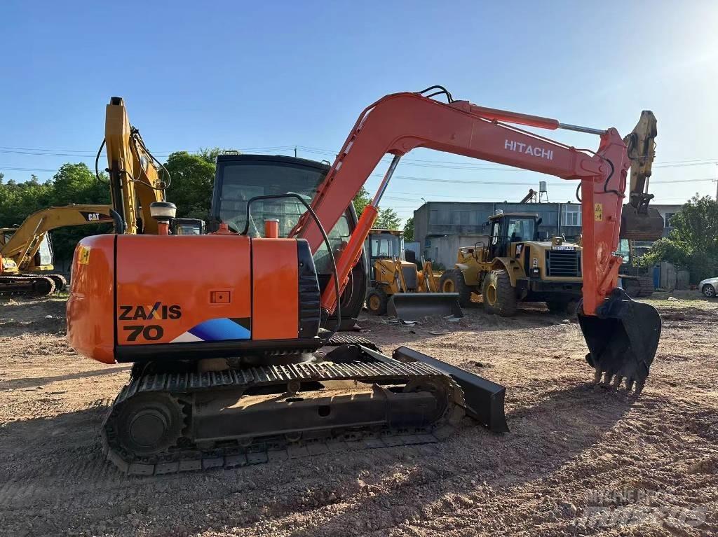 Hitachi ZX 70 Средни екскаватори 7т - 12т