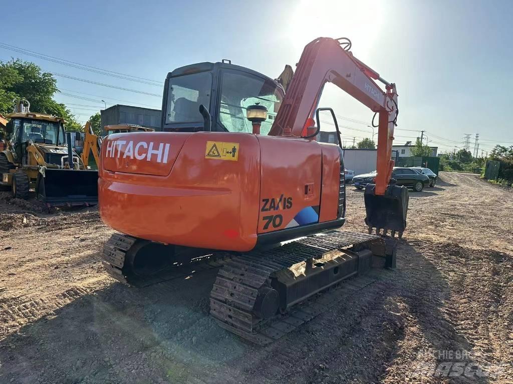 Hitachi ZX 70 Средни екскаватори 7т - 12т