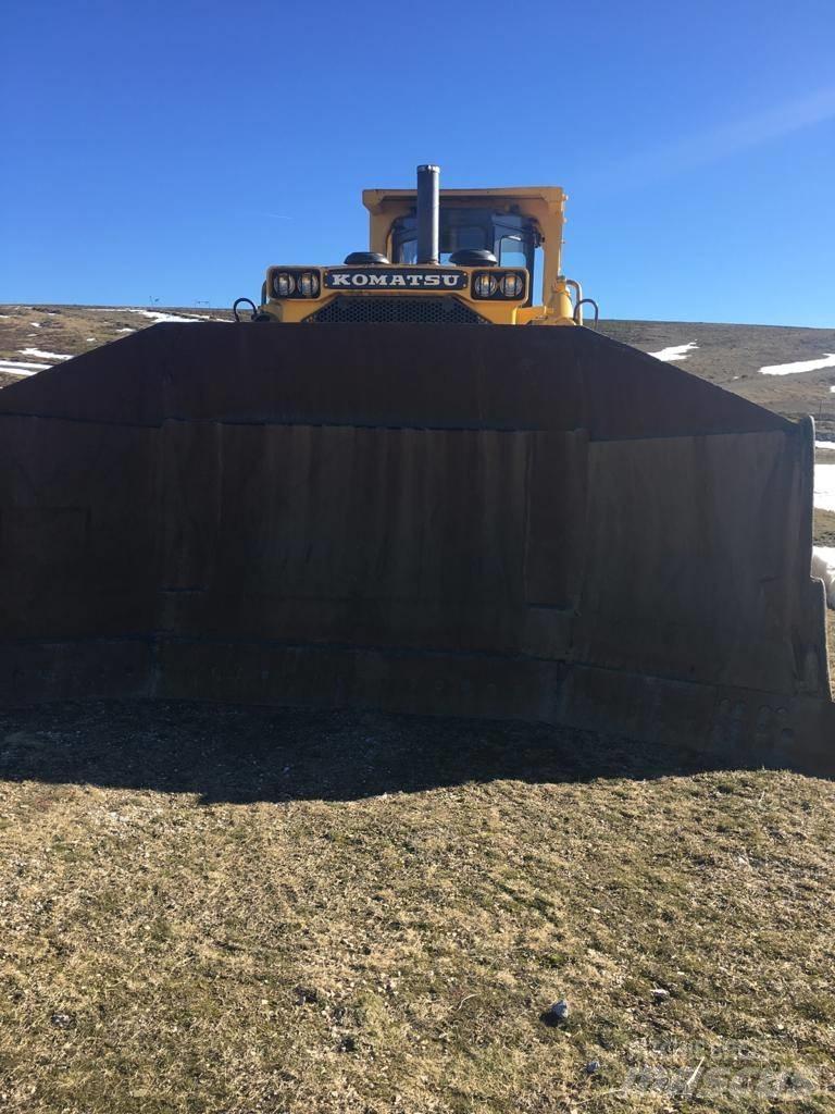 Komatsu 455 Верижни булдозери
