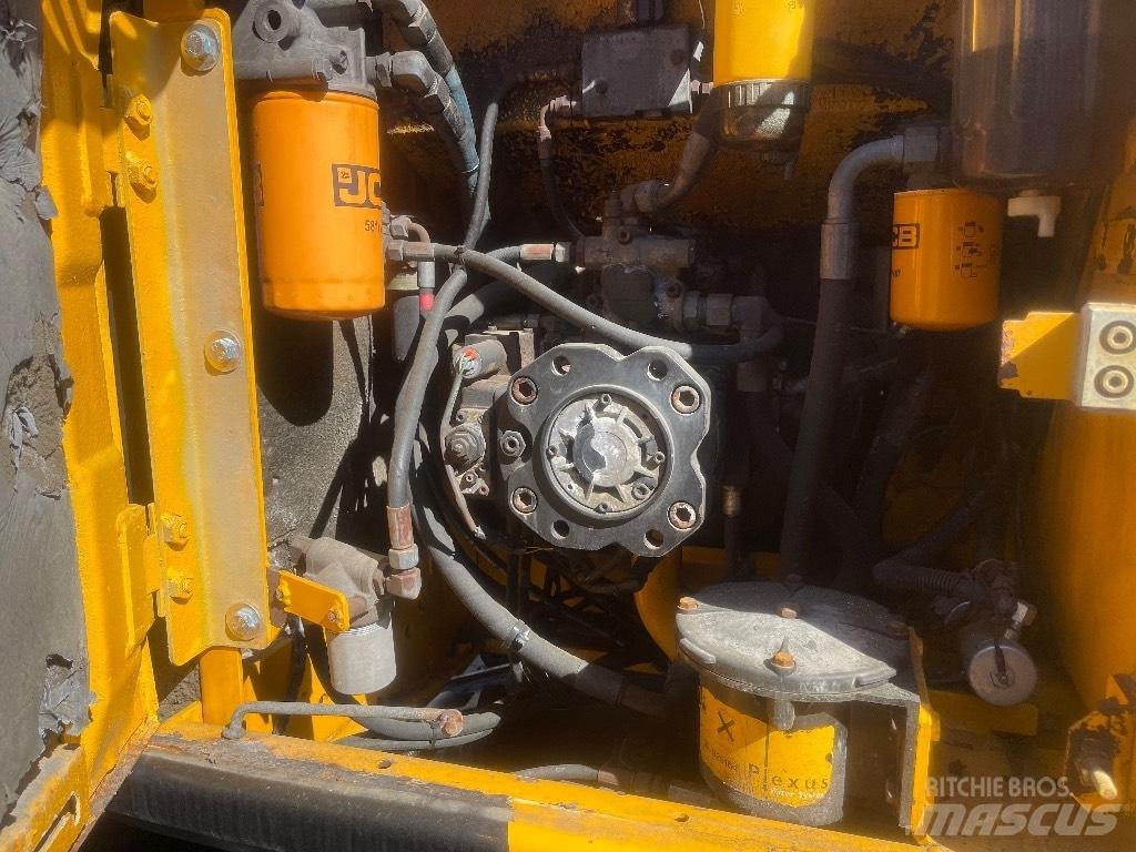 JCB JS 175 W Колесни екскаватори
