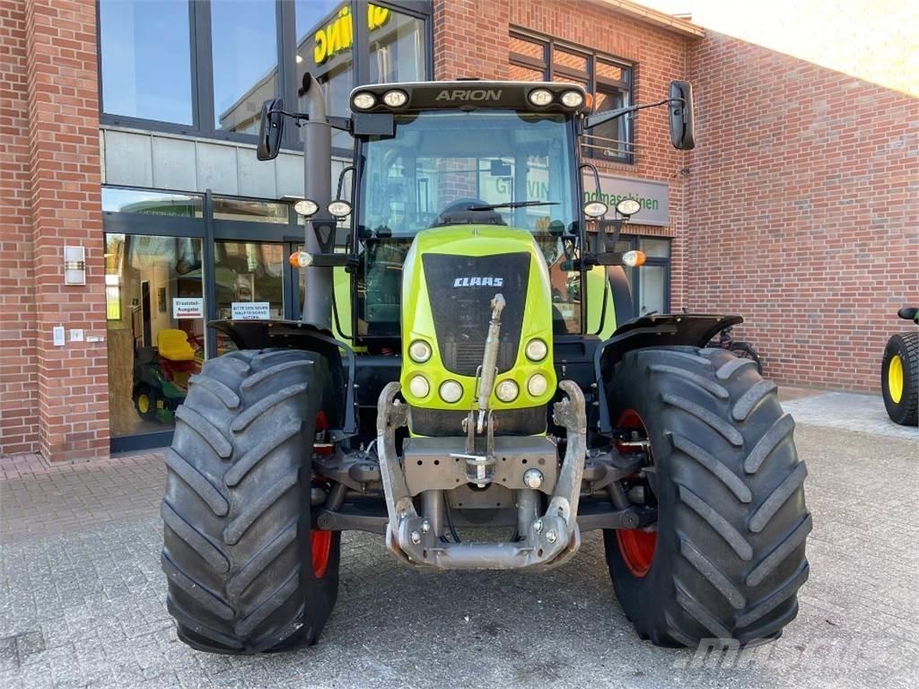 CLAAS Arion 640 Трактори