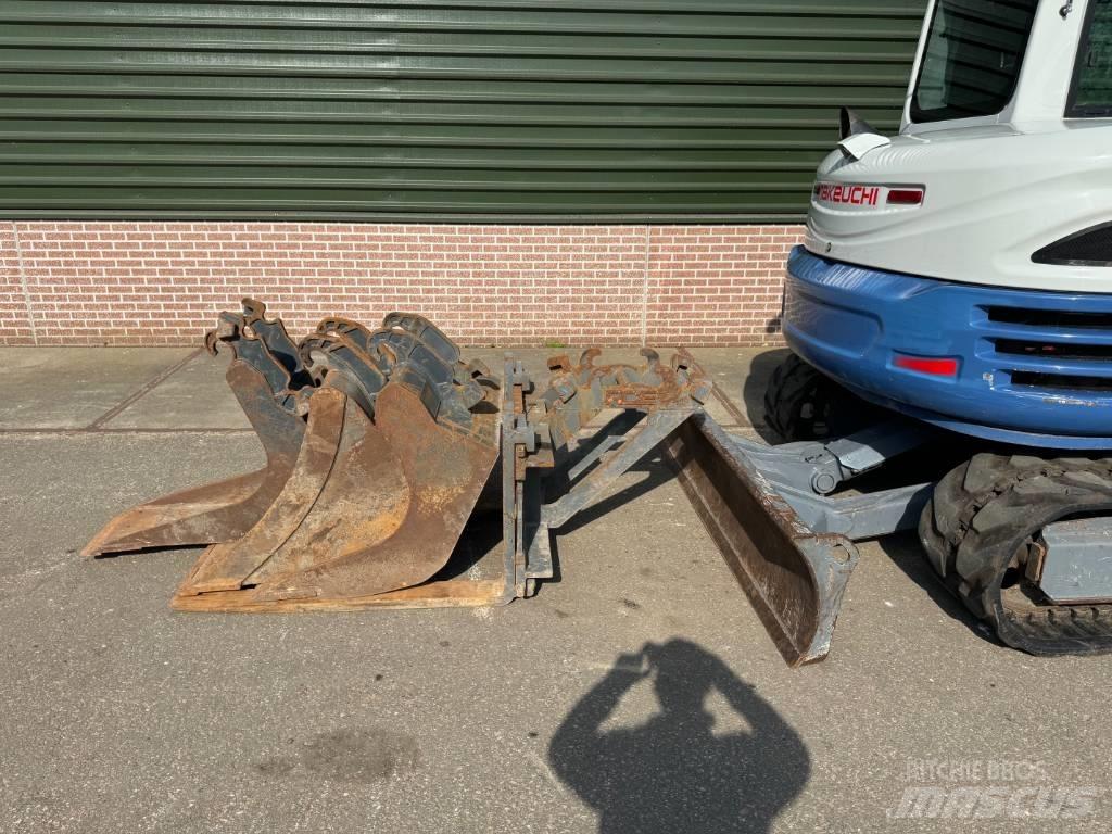 Takeuchi TB 290 Средни екскаватори 7т - 12т