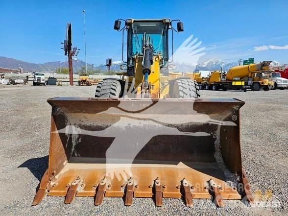 CAT 930G Колесни товарачи
