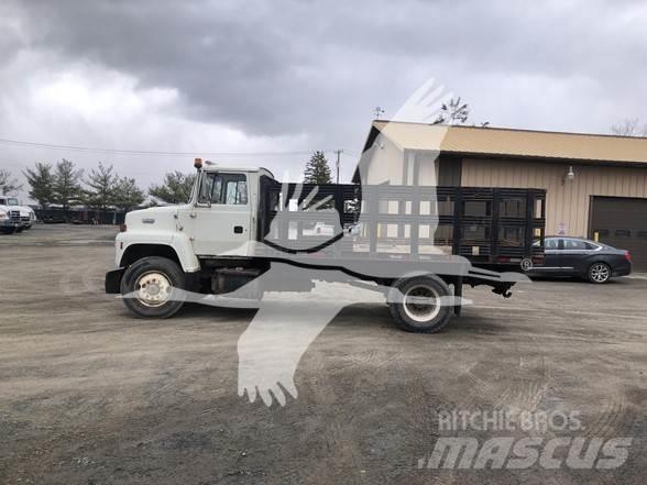 Ford L8000 Строителство - Други