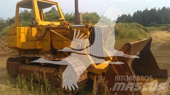 John Deere 855 Верижен товарач
