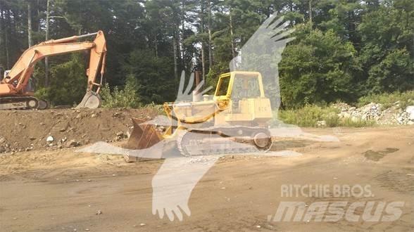 John Deere 855 Верижен товарач