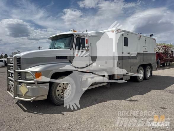 Mack CH613 Строителство - Други