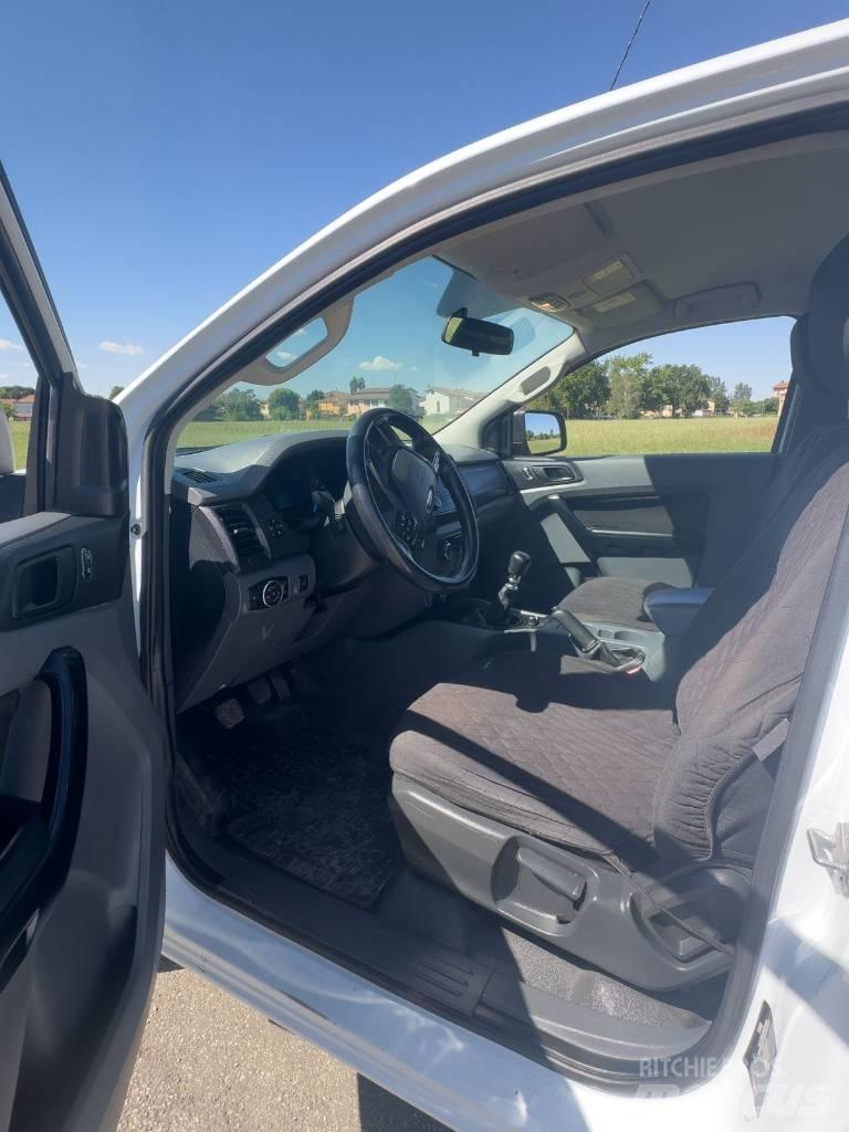 Ford Ranger XL Пикапи
