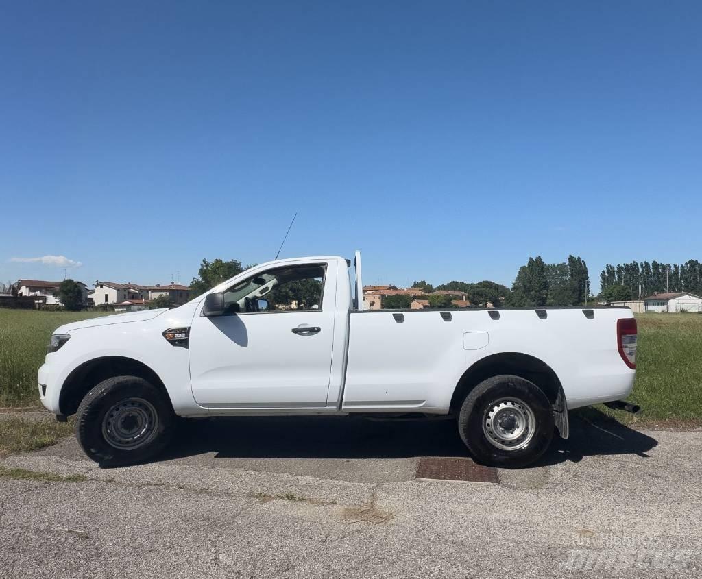 Ford Ranger XL Пикапи