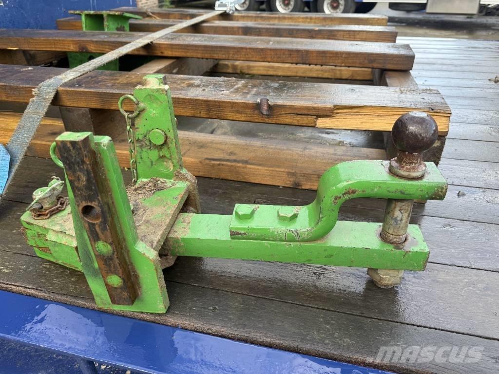 John Deere 5085 GV Трактори