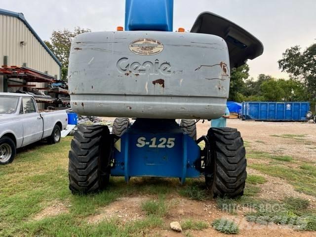 Genie S 125 Телескопични повдигачи
